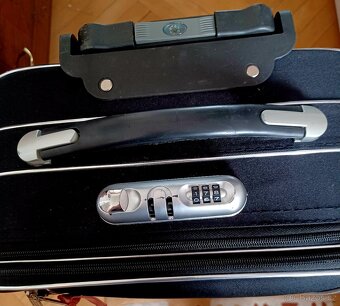 Cestovní střední kufr - 2