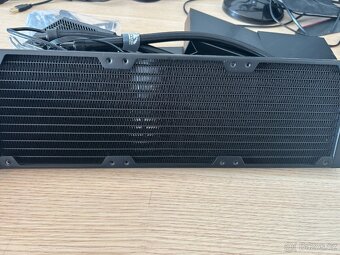 Vodní chlazení AIO ASUS ROG RYUJIN III 360 ARGB - 2