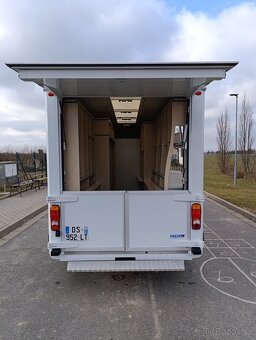 Renault master pojízdná prodejna. - 2