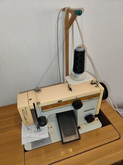Šicí stroj - 2