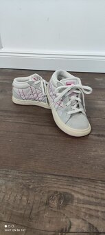 Kotníkové boty - Adidas - 2