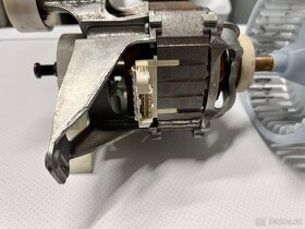 Motor sušičky Bosch - 2