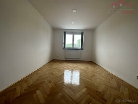 Pronájem zrekonstruovaného bytu 2+1/B (52 m2) Mostecká, Chom - 2