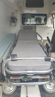 Křeslo sanitní (vybavení sanitky VW transporter T4)) - 2