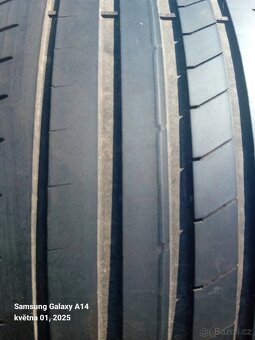 245/45-18 Goodyear - 2