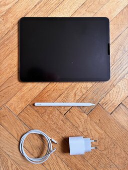 Apple iPad Air 11” 5. generace 2022 64 GB + Apple pencil - 2