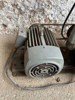 elektromotor (3 kw, 1420 otáček) - 2