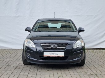 Kia Ceed 1.4i 80kW 2007 Hatchback 2.majitel 116 980 km - 2