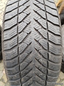 235/55/17 zimni pneu KUMHO 235/55 R17 - 2