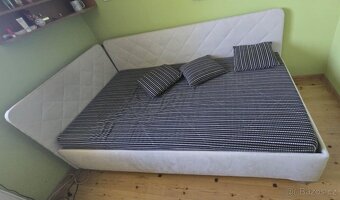 Postel 120x205cm + matrace + rošt - 2