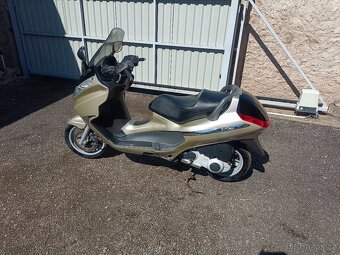 Piaggio x8 125 cz doklady v ceně - 2