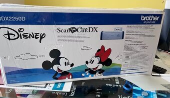 Brother ScanNCut SDX2250D + Cricut EasyPress 2 - 2