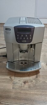 DeLonghi Magnifica - 2