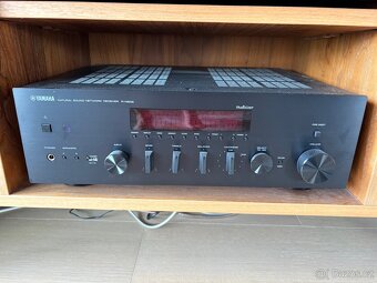Yamaha R-N 602 + B&W 685 S2 - 2