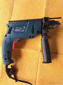 Příklepová vrtačka Bosch Professional - 2