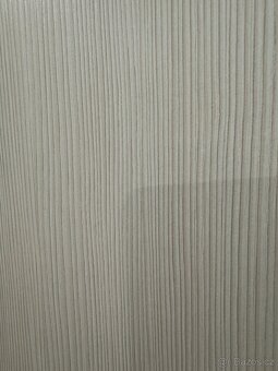 Postel 180x200 včetně roštu a nočních stolků - 2