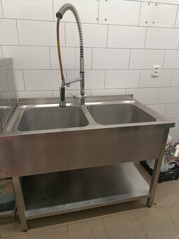 Nerezový dvoudřez - 2