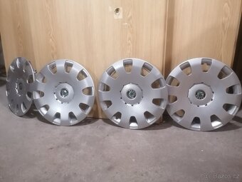 Prodám originál poklice Škoda Octavia 15" - 2