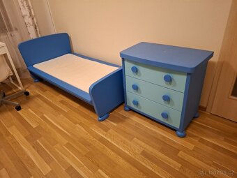 Dětský nábytek Ikea-Mamut postel, komoda, stůl a křeslo - 2