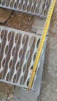 Střešní nášlapy - 2