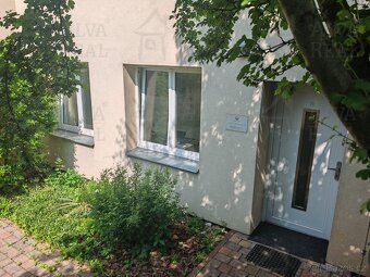 Pronájem nebytových prostor ideálních pro obchod nebo slu... - 2