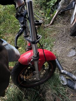 Podvozek na Honda VTR 1000F Firestorm - 2