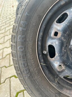 Zimní Barum Polaris 3 165/70 R14 81T s disky - 2