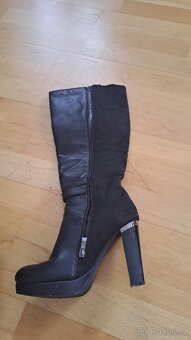 Prodám zimní kozačky a dámské lodičky - 2