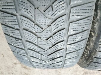 235/55/17 99v Dunlop - zimní pneu 2ks - 2
