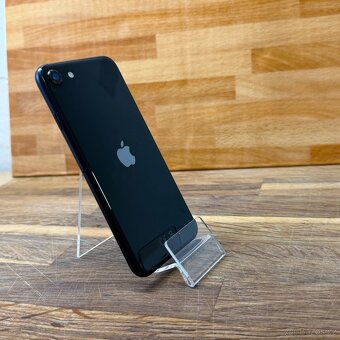 IPhone SE 2020 64GB, černý (12 měsíců záruka) - 2