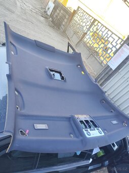 BMW e90 stropnice černá - 2