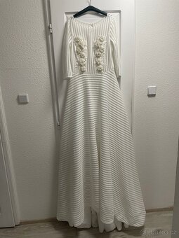 Luxusní svatební šaty - 2