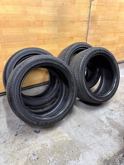 Letní pneu 255/40/17 - 2