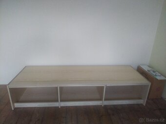 Podstavec pod skříň - 2