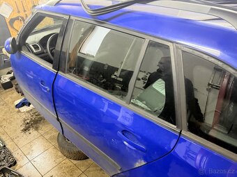 skoda Fabia 2 / Roomster dily barva 4590 a 9910 - 2