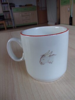 STARÝ DĚTSKÝ HRNEK - DITMAR URBACH - 7 cm - 2