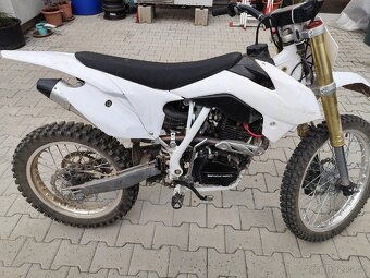 Dirtbike / pitbike Tornado 250cc - 2