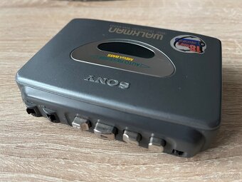 SONY WALKMAN - 2