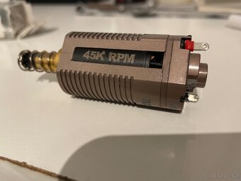 Bezkomutátorový motor BASE 45k RPM - dlouhá osička - 2