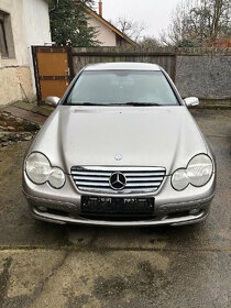 MERCEDES BENZ Sportcoupe 180 veškeré náhradní díly - 2