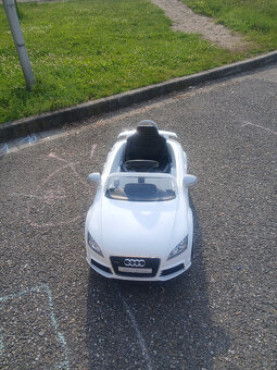 Audi TT RS dětské auto s dálkovým ovládáním bílé - 2