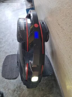Jednokolka INMOTION V8F - 2