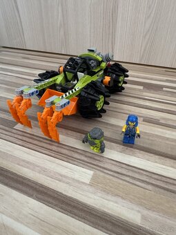 LEGO Power Miners 8959 Bagr s chapadly - 2