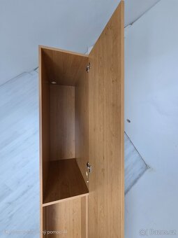 Prodám manželskou postel se zásuvky a úložným prostorem - 2
