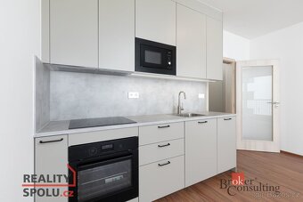 Prodej, byty/1+kk, 34 m2, Císařského pluku 3078/1, 74601 Opa - 2