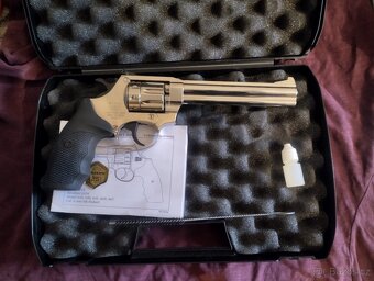 prodám flobert revolver alfa 661 6mm hlaveň 6" - 2