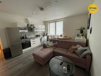 Pronájem bytové jednotky 2+kk 40 m² ulice Jana Šverm, 132963 - 2