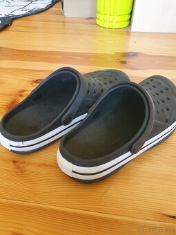 crocs pantofle 40 - 2