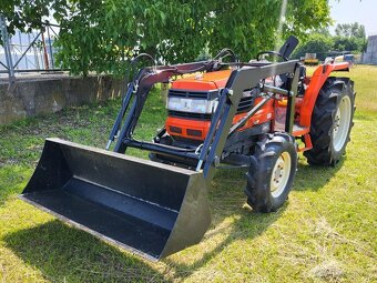 KUBOTA GL301D s čelním nakladačem - 2