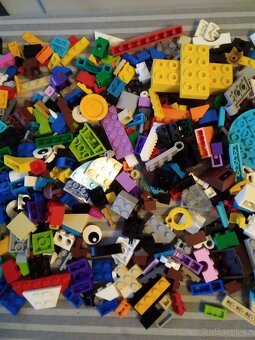 Mix kostiček Lego originál z různých stavebnic. - 2
